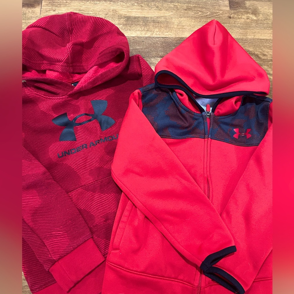 BOYS - SIZE 6 -Under Armour Sweatshirts